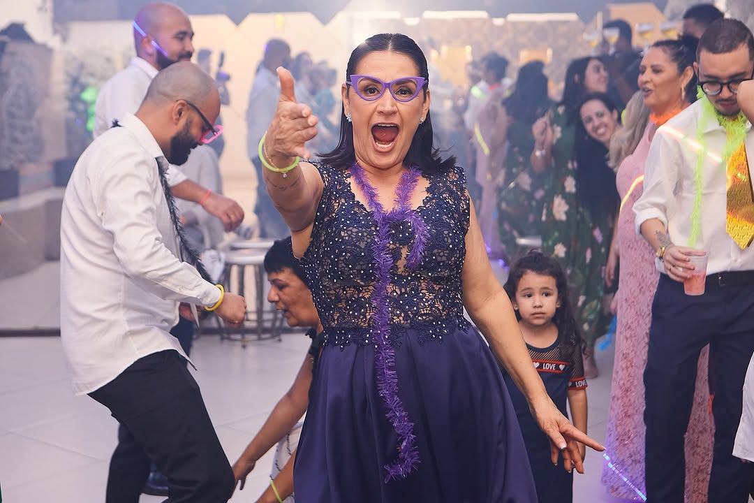 Producao para evento social com maquiagem elegante em Sao Paulo